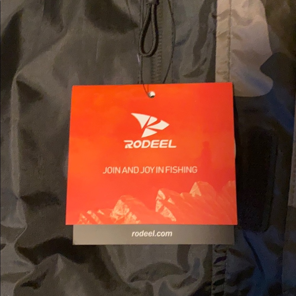 Rodeel Waterproof Jacket - Picture 3 of 8